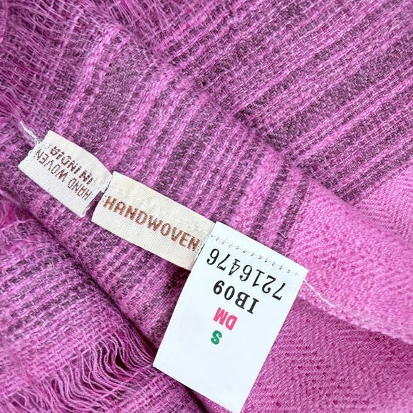 Handmade Yak Wool Purple Scarf - Picture 5 of 5